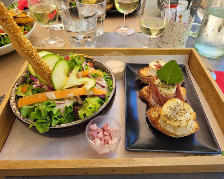 Le Restaurant - La Source Du Grozeau - restaurant BEAUMONT-DU-VENTOUX